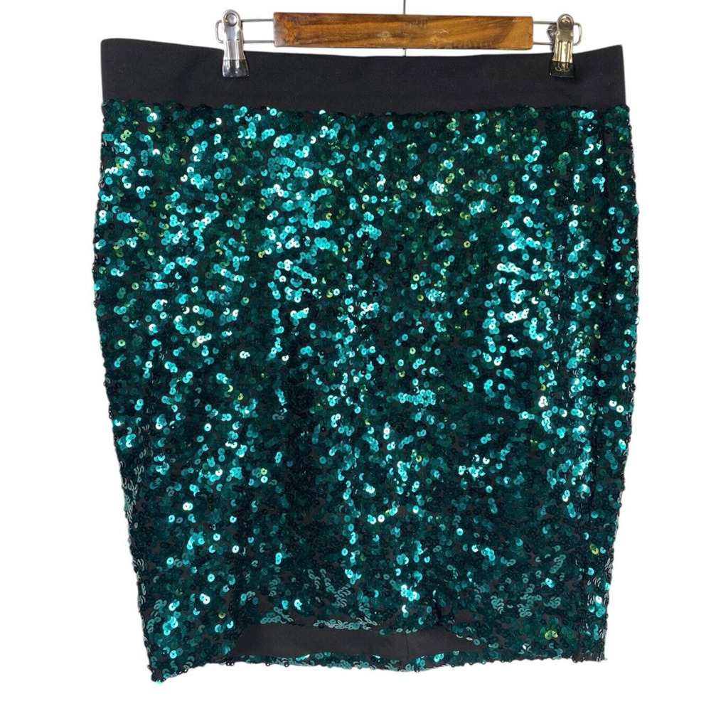 Torrid Skirt Size 1 1X Green Sequin on Black Glam Y2K Sparkle Mermaid Concert